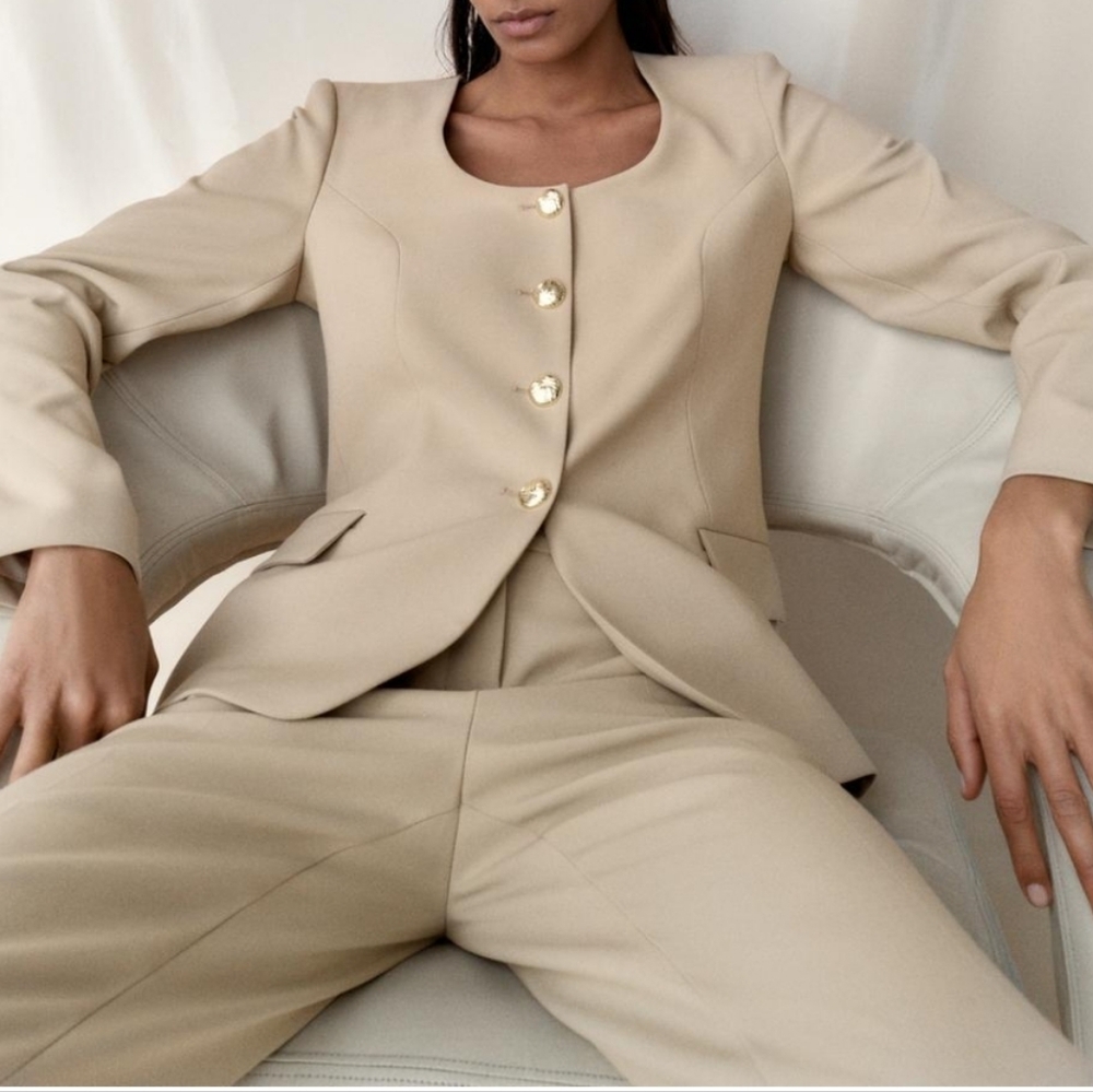 NEW Zara Beige round neck blazer Retro Structured Size XL Tik tok gold buttons - Picture 9 of 11